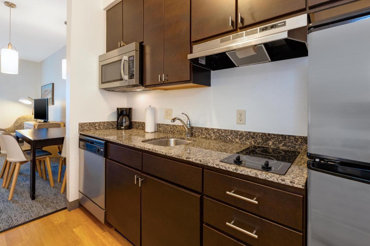 Towneplace Suites By Marriott Nashville Airport Екстериор снимка
