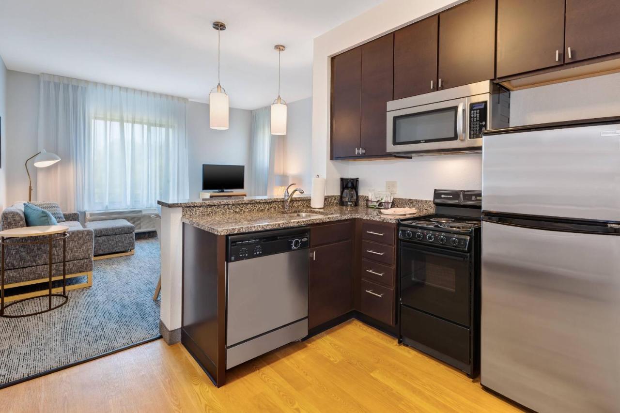 Towneplace Suites By Marriott Nashville Airport Екстериор снимка