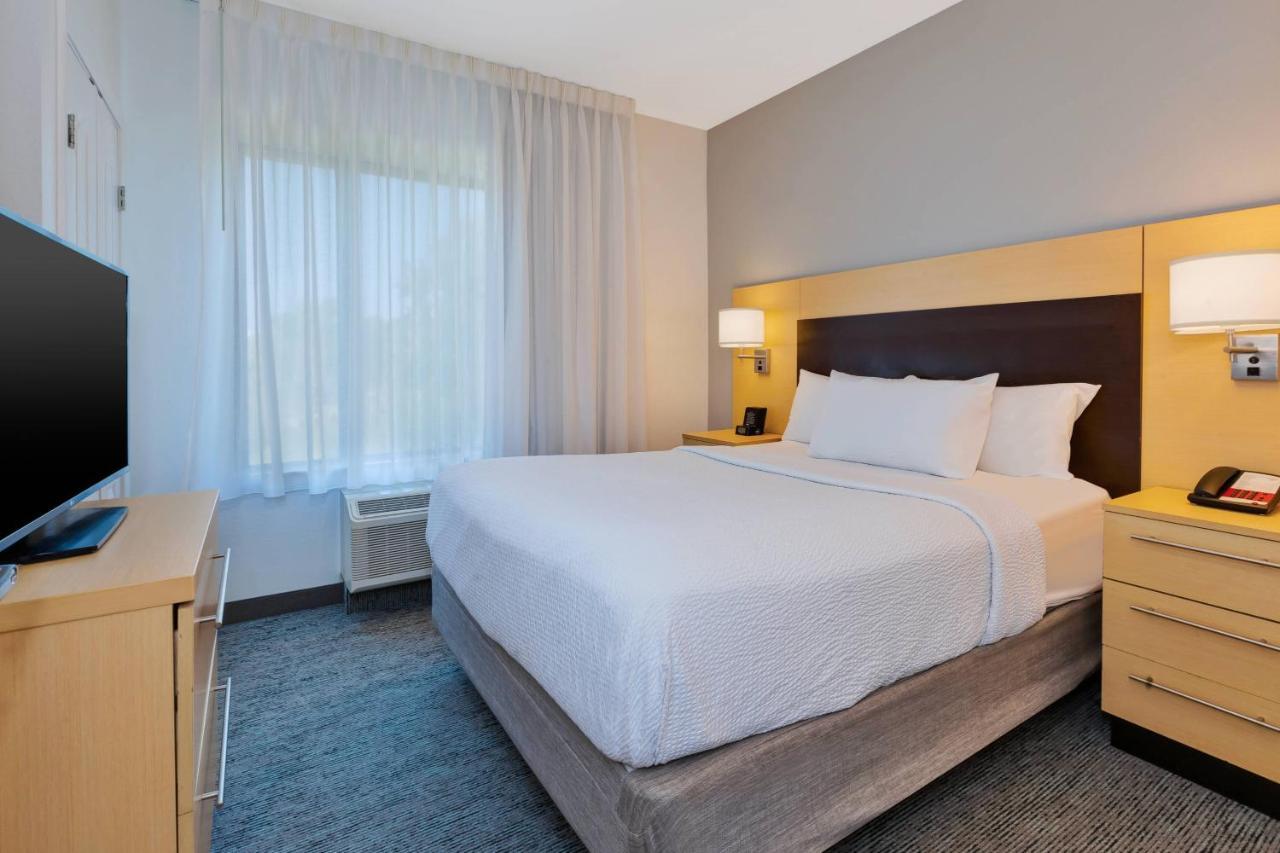 Towneplace Suites By Marriott Nashville Airport Екстериор снимка