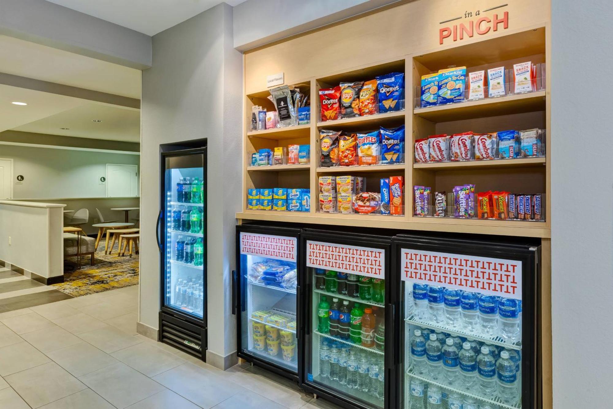 Towneplace Suites By Marriott Nashville Airport Екстериор снимка