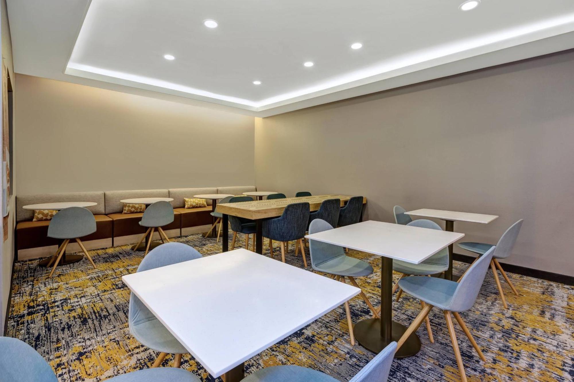Towneplace Suites By Marriott Nashville Airport Екстериор снимка