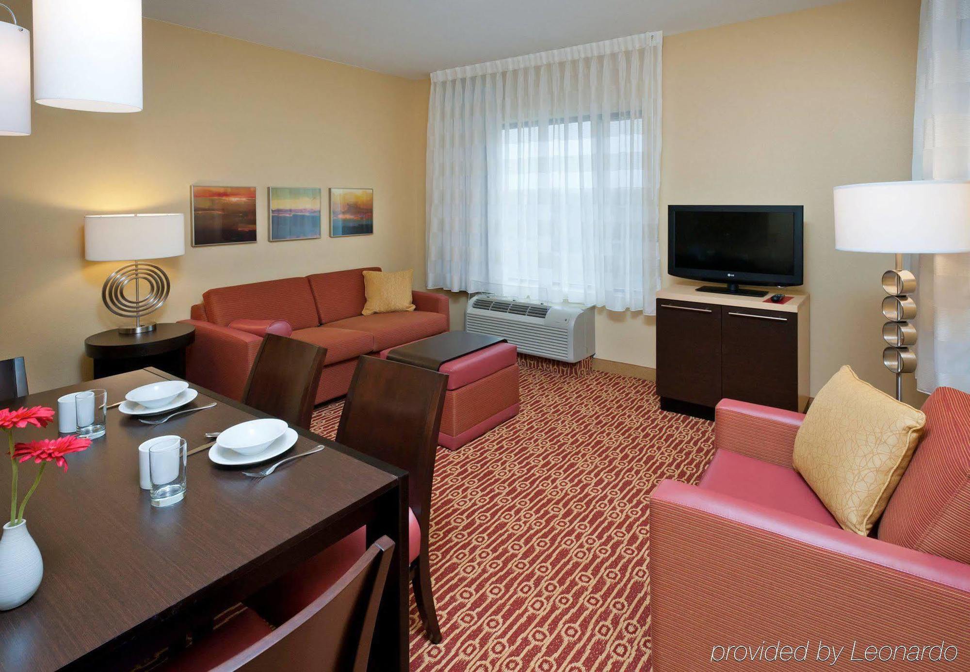 Towneplace Suites By Marriott Nashville Airport Екстериор снимка