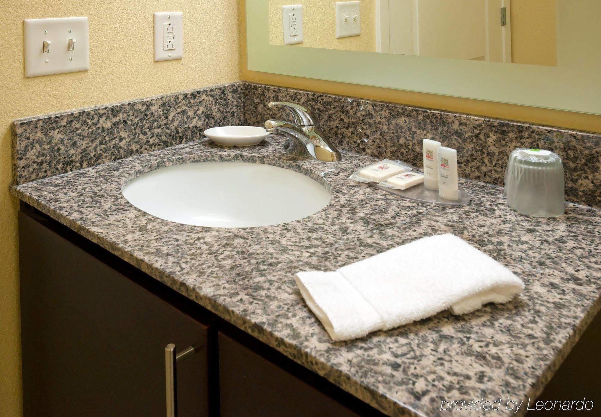 Towneplace Suites By Marriott Nashville Airport Екстериор снимка