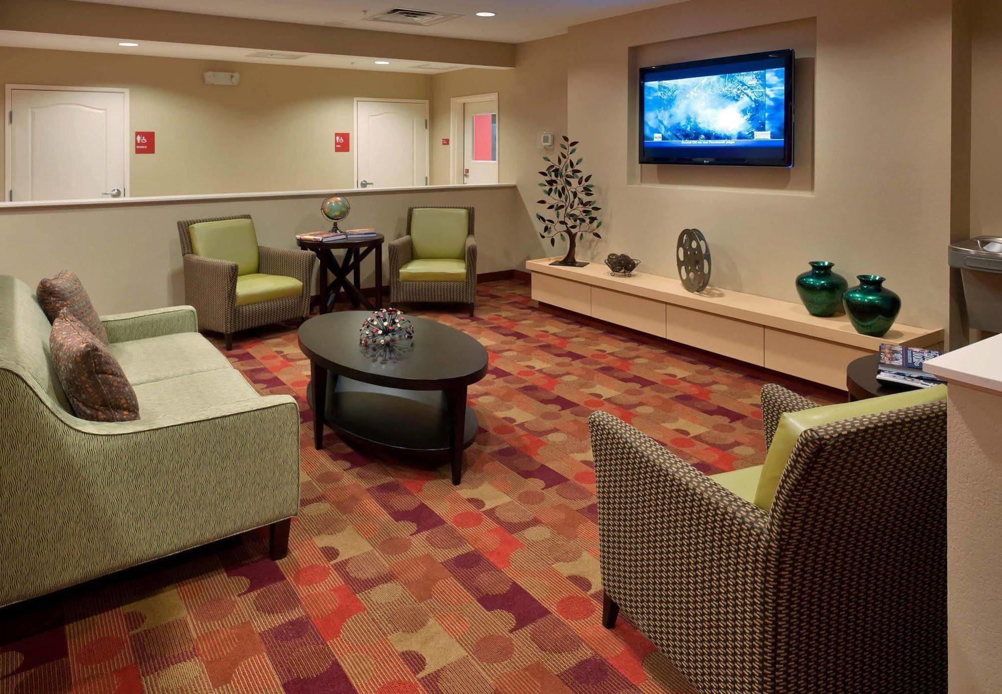 Towneplace Suites By Marriott Nashville Airport Екстериор снимка